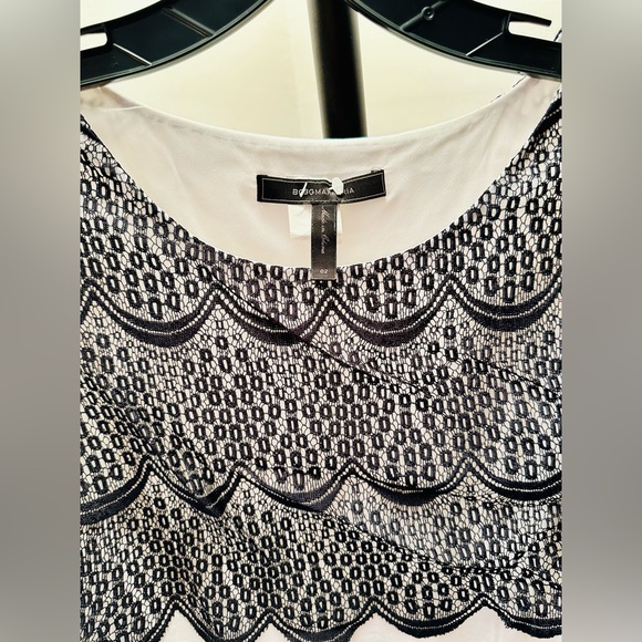 BCBGMAXAZRIA Black and White Scalloped Lace Cocktail Dress, Size 2 - Picture 3 of 6